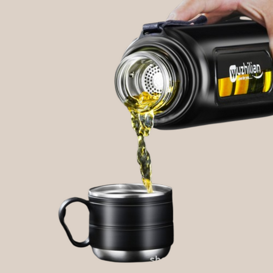 Gourde à thé avec tasse